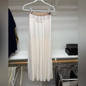 NWT BCBG White Pleated Maxi Skirt